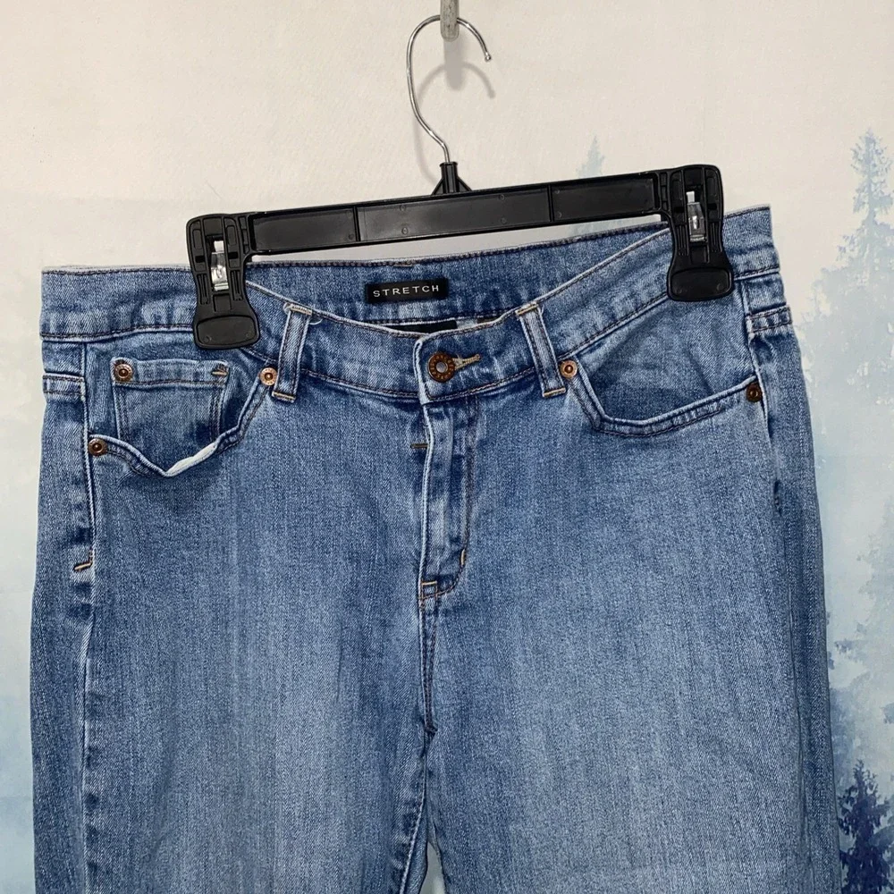 Axcess A Liz Claiborne Company Women's Stretch Relaxed Fit Size 10 Jeans